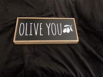 Decorative “Olive You” Sign