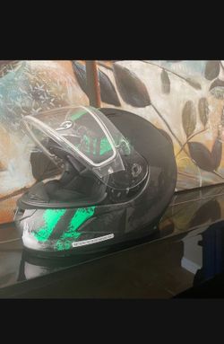 HJC Matte Black/Green motorcycle helmet
