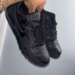 Black Nike Air max (SIZE 12)