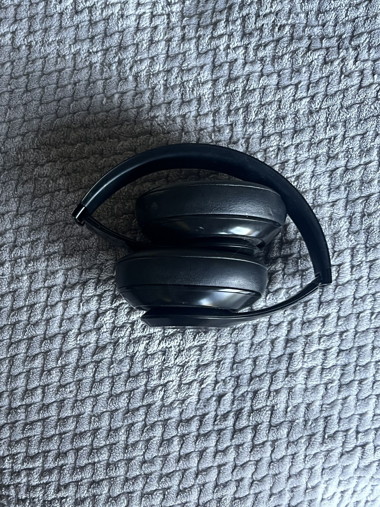 Beats studio 3