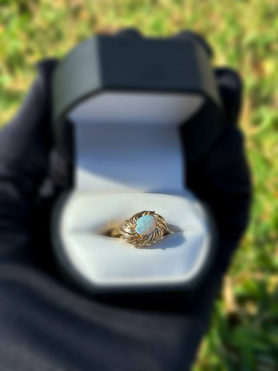Jewelry 14k solid yellow gold ring with opal size 6.5