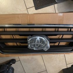 Tacoma 2022 Oem Grill 