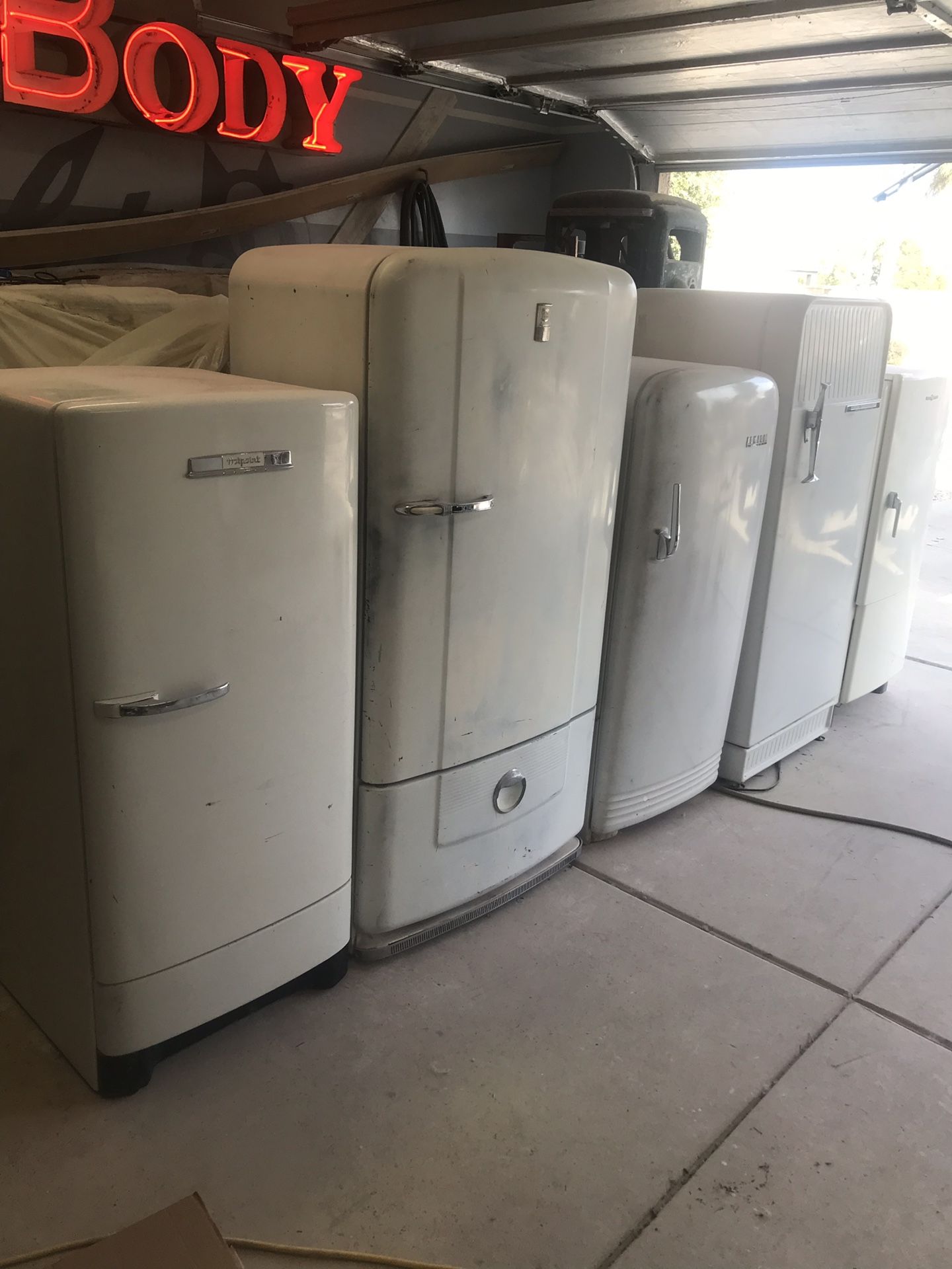 1940 1950 vintage refrigerators