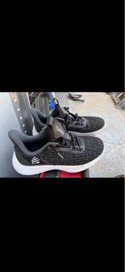 Under Armour Curry Flow 9 Team basketball shoes