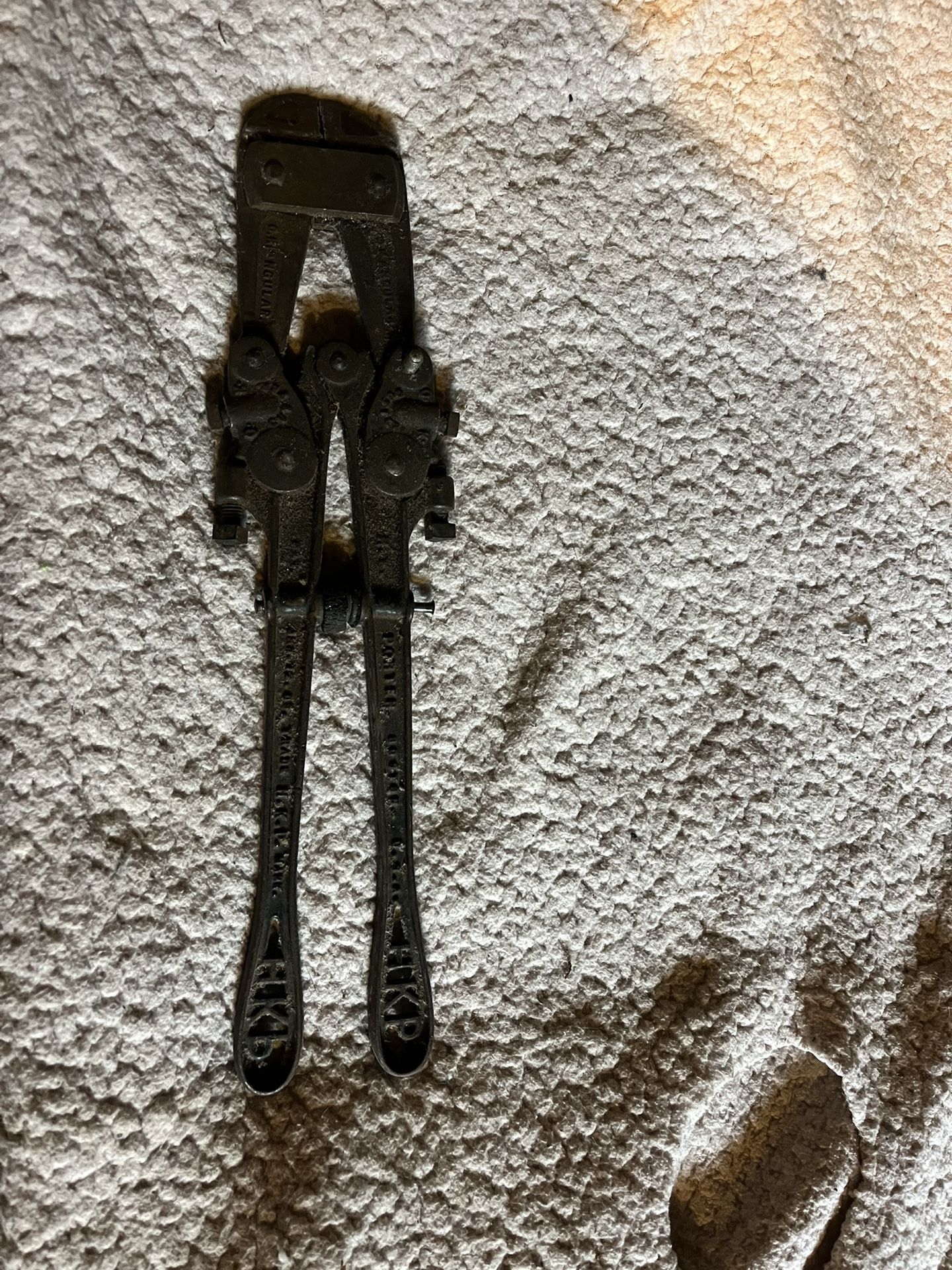 Old bolt Cutter