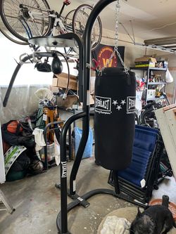 Everlast Dual Station Heavy Punching Bag/Speed Bag Stand