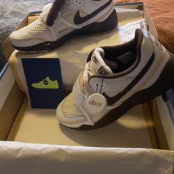 Nike X Travis Scott Field Jaxx Size 11 BNIB
