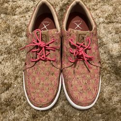 🎉REDUCED PRICE🎉Twisted X Breast Cancer Cork Shoes