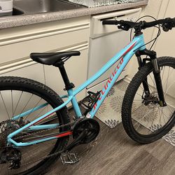 Specialized pitch mountain bike