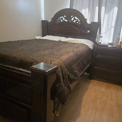 Bedroom Set Queen Size