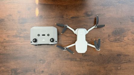 DJI Mini 2 - Under 5 Flights!!