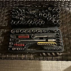 Wrench Set W/ Ratchets & Xtra Ratchets And Screwdriver Bits