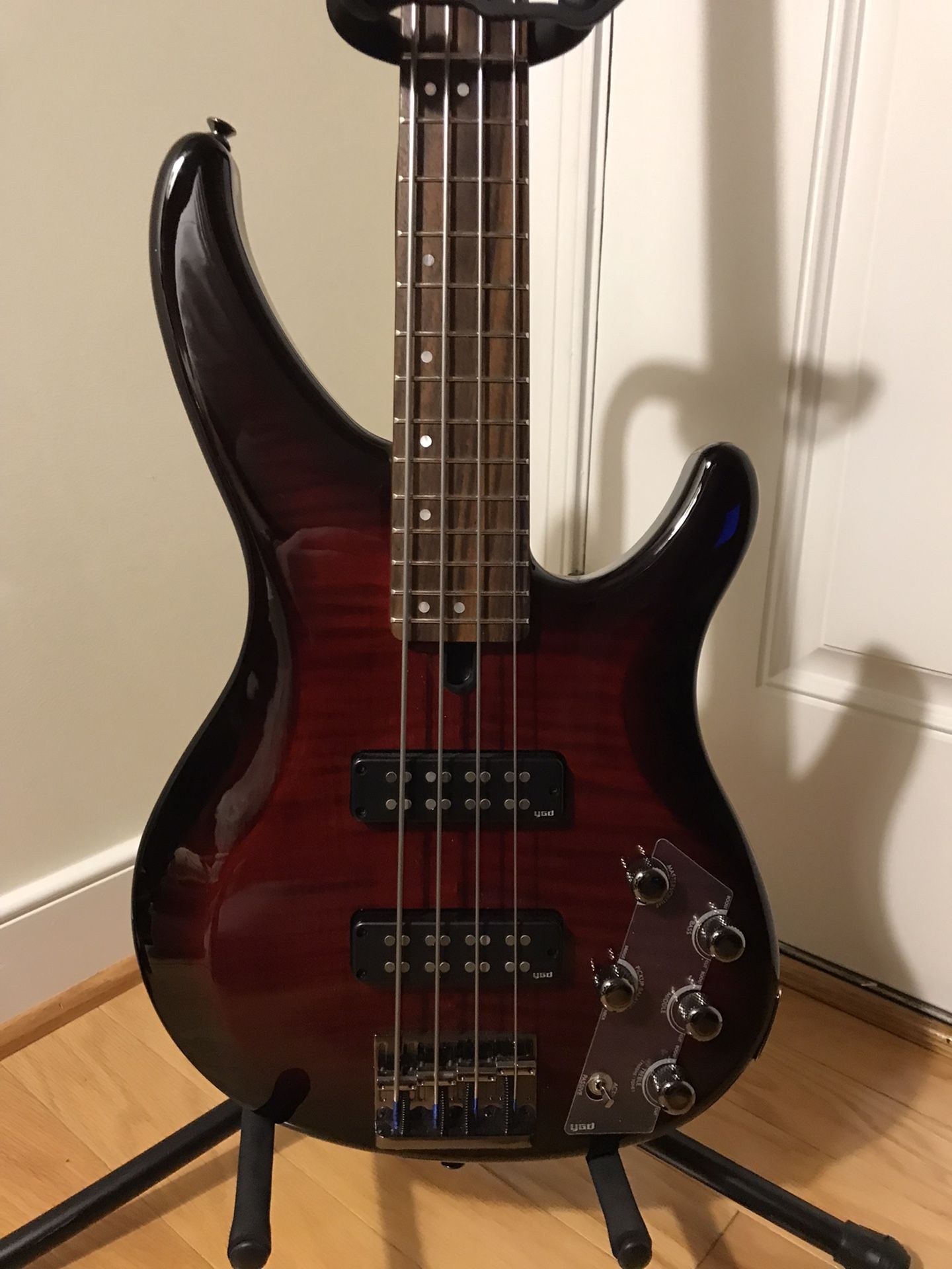 Yamaha TRBX604FM