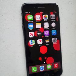 Apple iPhone 7 plus 128 GB UNLOCKED. COLOR BLACK. WORK VERY WELL.PERFECT CONDITION. 