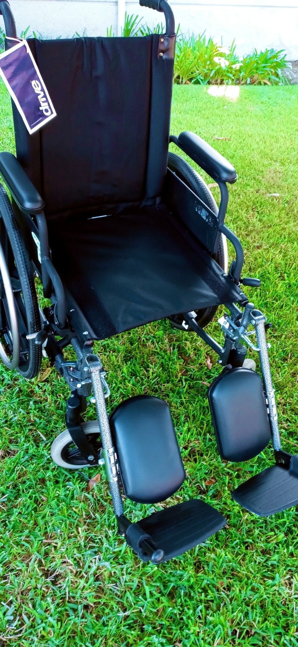 Wheelchair. Ultralight weight. 18"