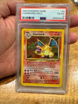 Charizard 4/102  PSA 4