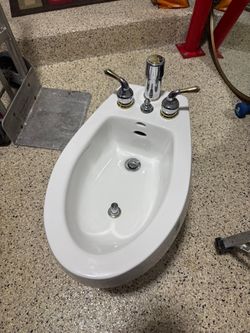 White Porcelain Bidet with Chrome Faucet