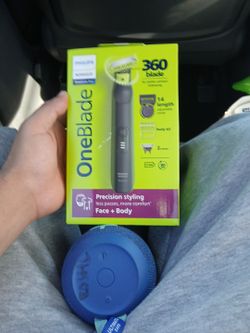 Philips Norelco OneBlade Pro 360 Face + Body