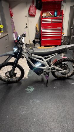 2025 THRONE SRPNT X3 13KW EBIKE SURRON DIRTBIKE