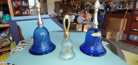 VINTAGE AVON BOTTLES