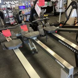 Spirit CRW800 Rowing Machine 