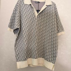 Dior T