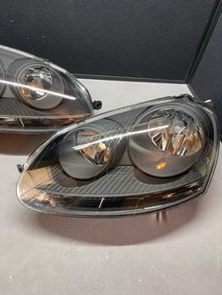 Headlights for 2005 to 2010 Jetta/GTI/Rabbit Gen5 Halogen Only