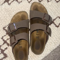 Size 10 Women’s Birkenstocks