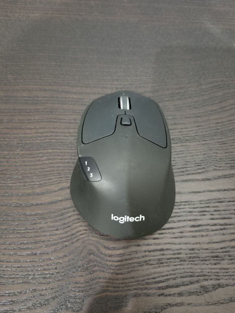 Logitech M720 USB/Bluetooth Mouse