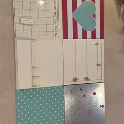 pottery barn teen bulletin, push pins, magnets and calendar bo