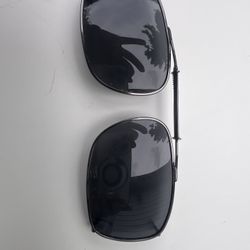  Men's Clip-On Sunglasses – Polarized UV Protection