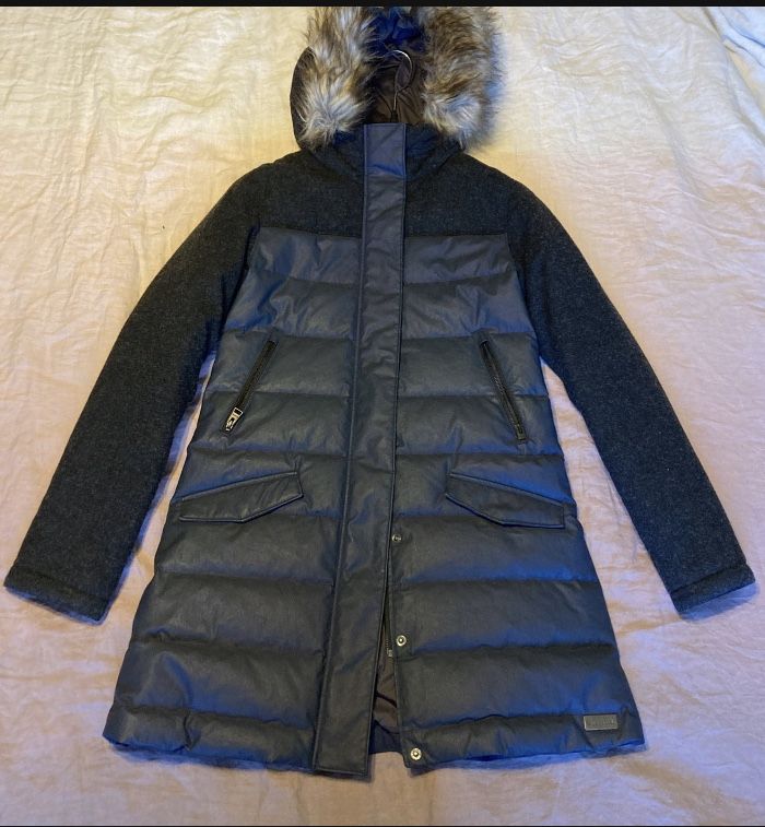 NEW Women’s SOREL Parka 700 fill goose Down 90% winter snow jacket coat size medium north face Patagonia navy black grey tivoli woman’s women woman