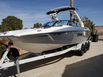 2018 Malibu Wakesetter 24 MXZ
