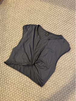 SHEIN Charcoal Knot Crop Top