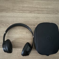Beats Solo 4