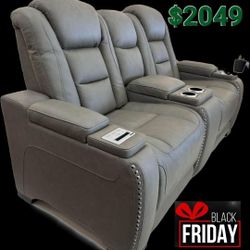 The Man-Den Gray Power Reclining Sofa 