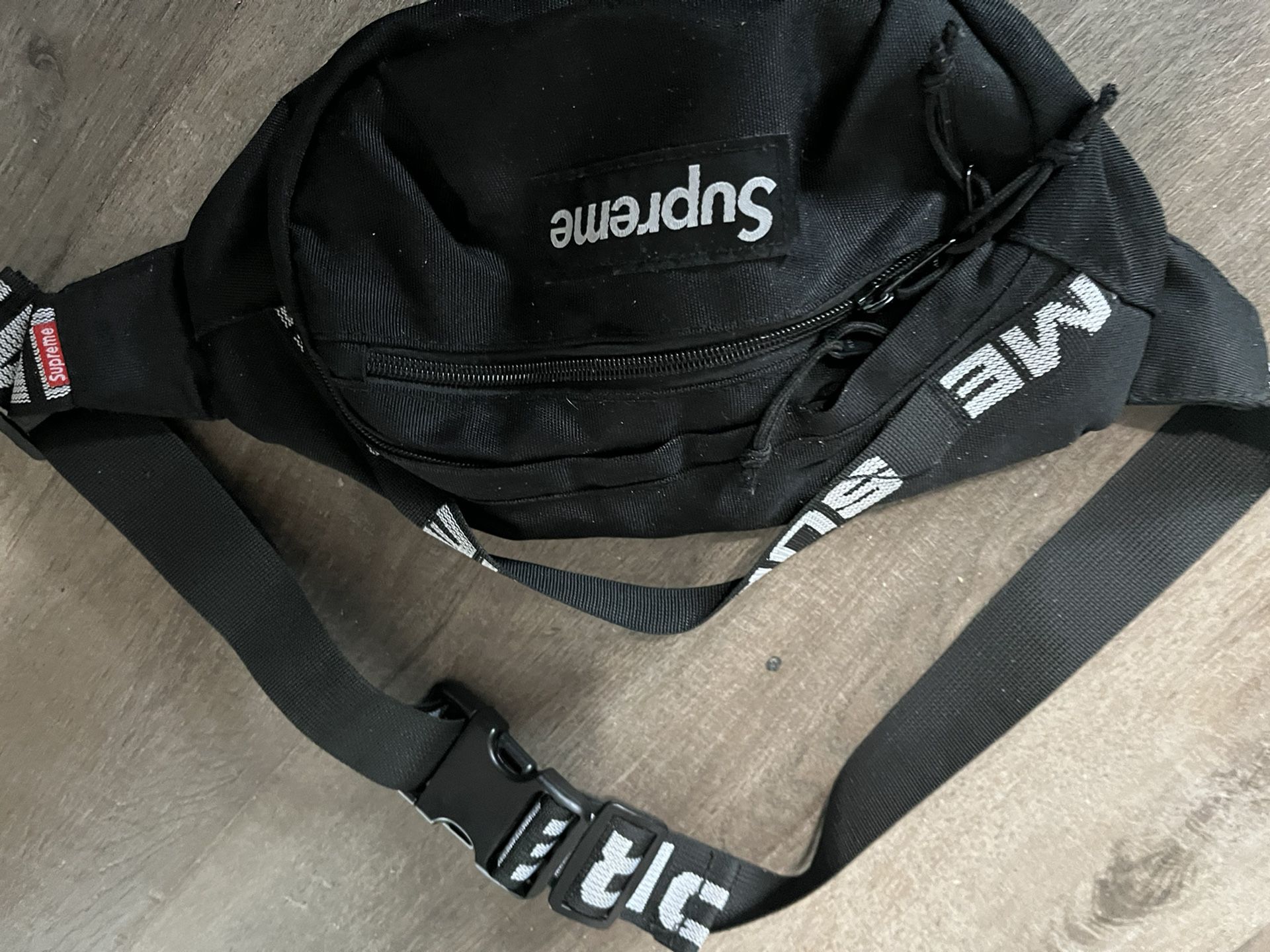 2018 Supreme Waist Bag