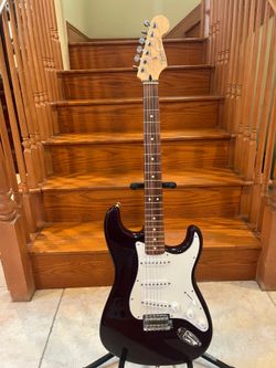 Fender MIM Stratocaster (Mint)