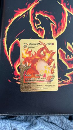 Pokémon Charizard v max gold