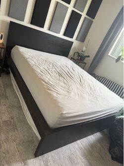 Queen size bed frame