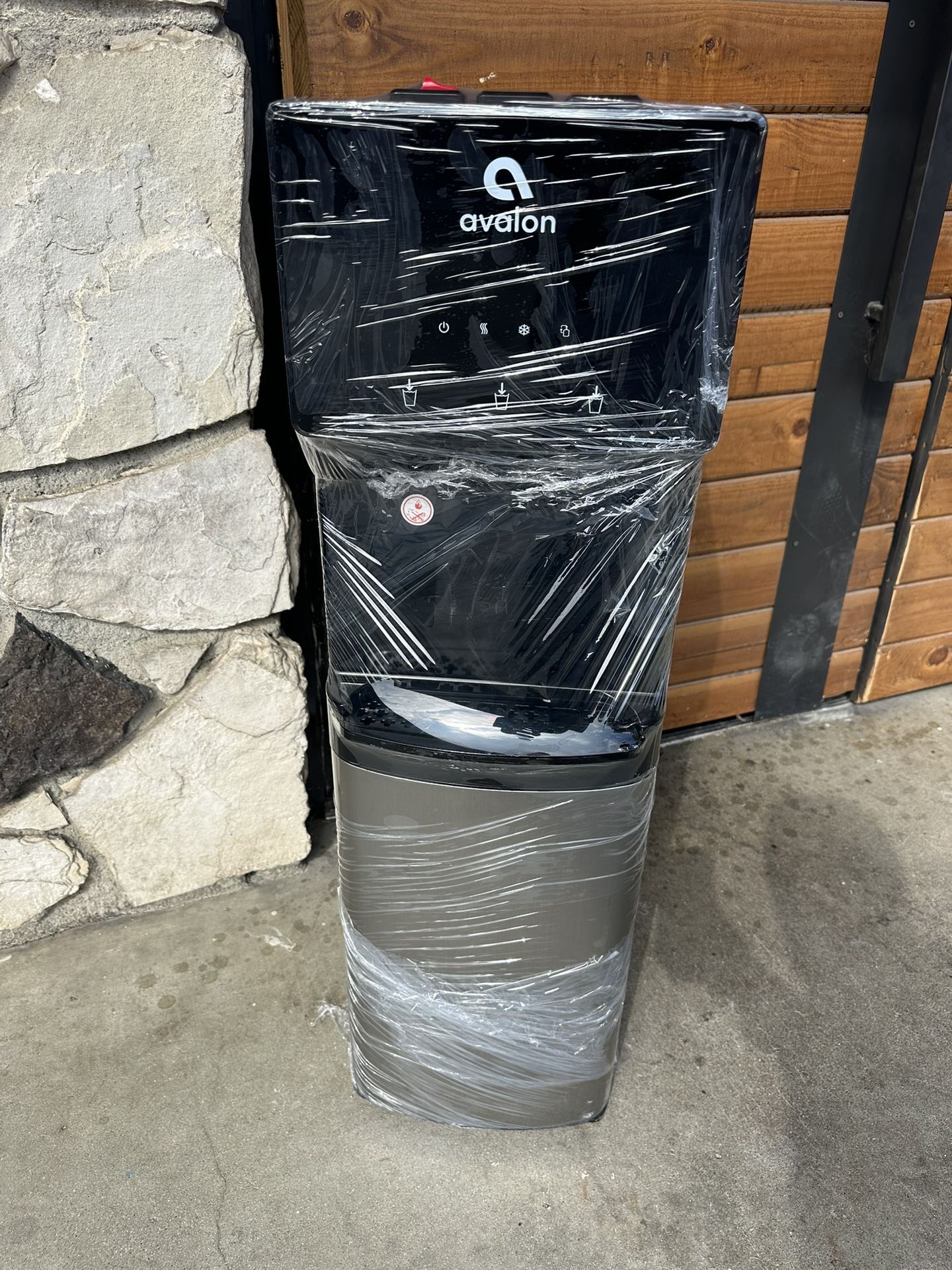 avalon water dispenser hot & cold bottom load