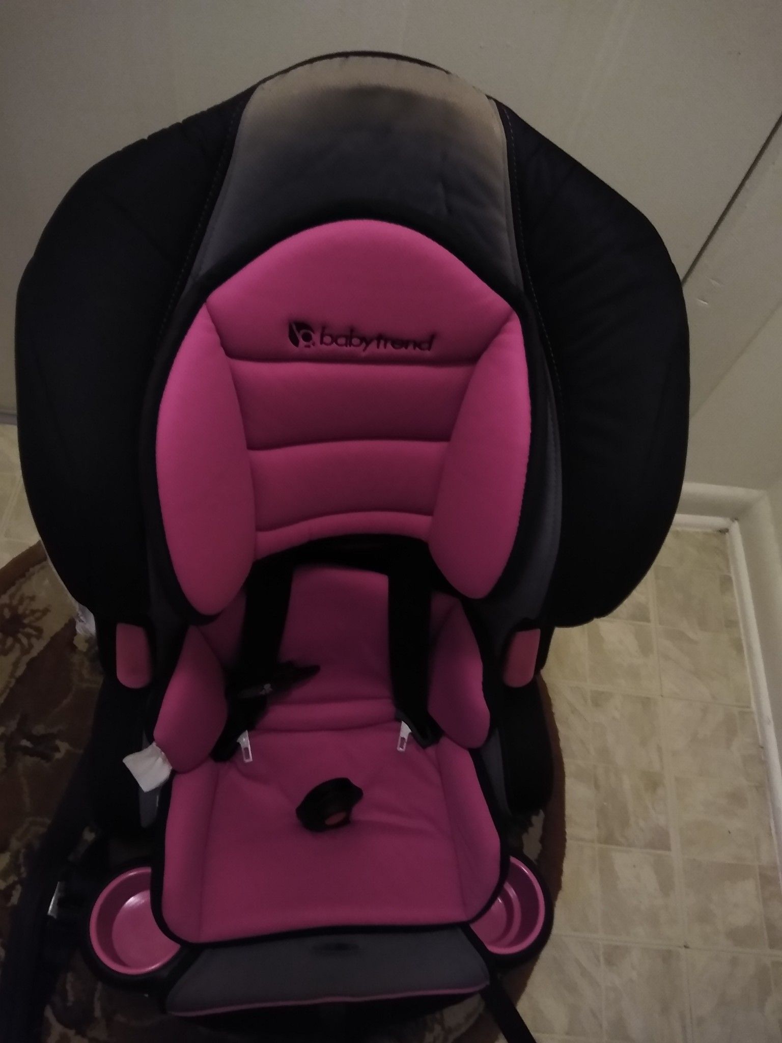 Toddler girl car seats $45 or offer the top is a little faded but it's good