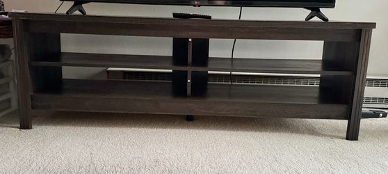 TV stand 65”