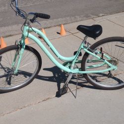 27.5" Huffy Parkside Beach Cruiser