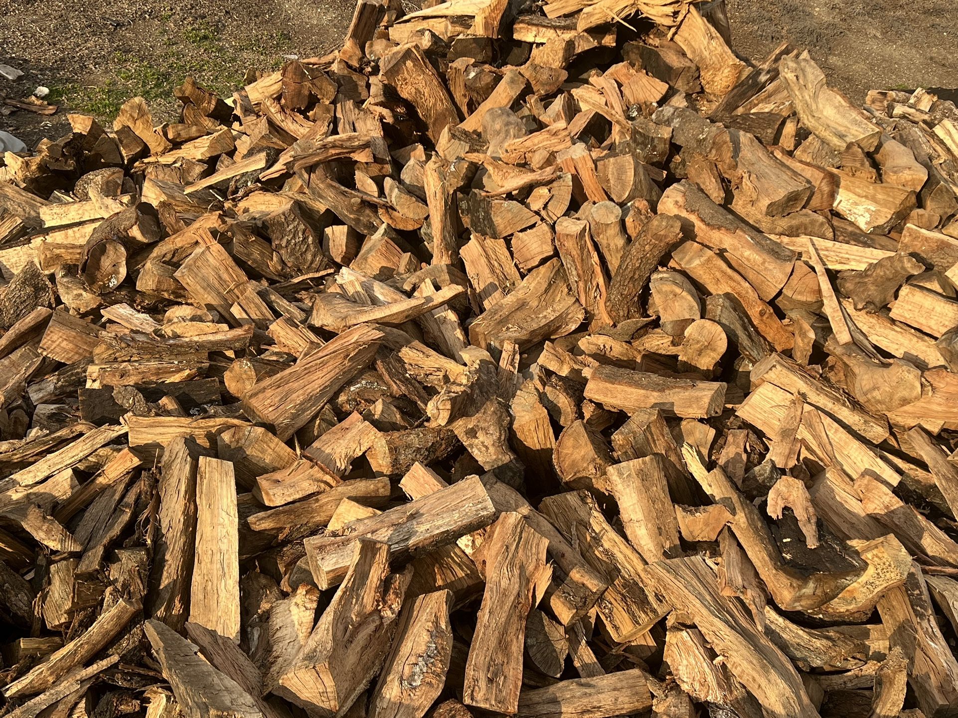 Oak Firewood, Split And Seasoned for Sale in Woodland, CA - OfferUp