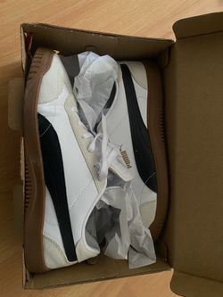 Mens Pumas Size 8.5