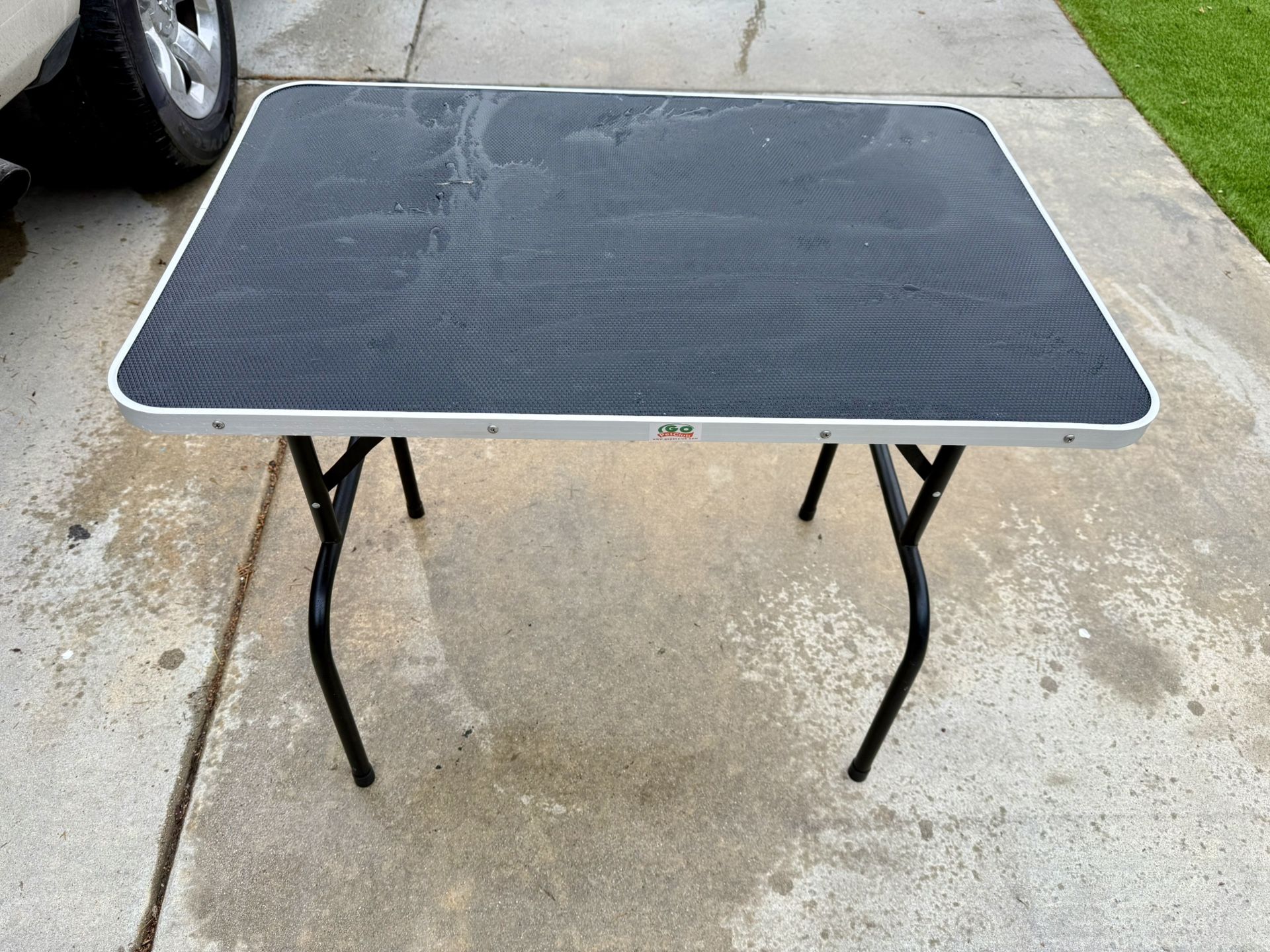 Grooming Table