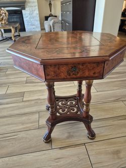 Play table