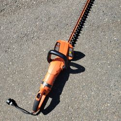 Black And Decker 24 Hedge Trimmer 