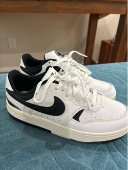 Nike Gama Force Sneakers